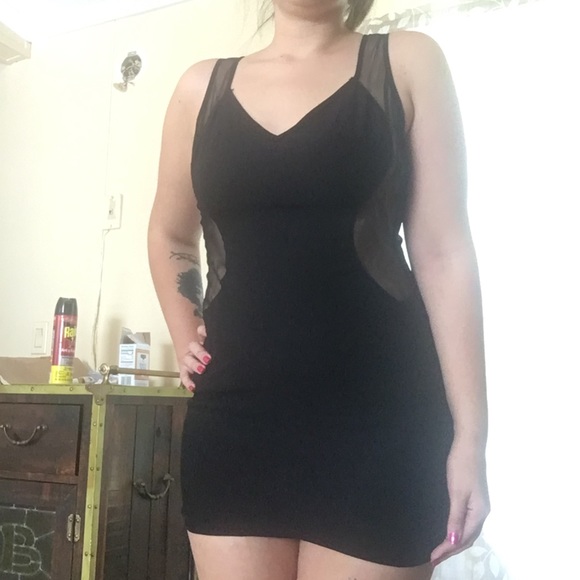 LBD with Mesh - Picture 1 of 2